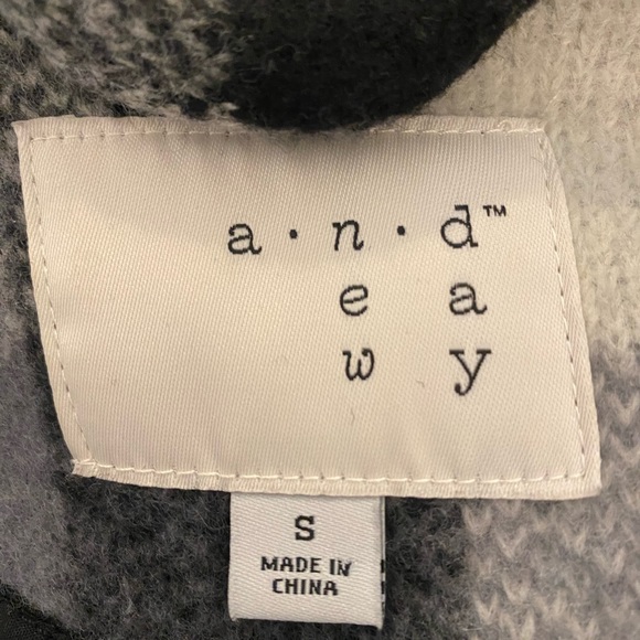 A New Day trench/pea coat worn once. Black and grey cheetah/leopard print size S - Picture 3 of 5